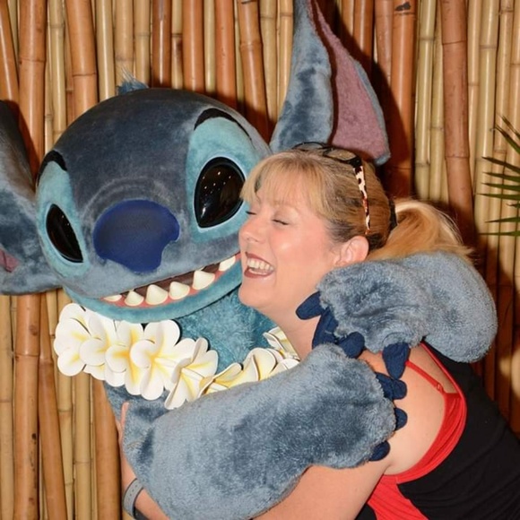 Meet your Posher, Cynthia - Picture 1 of 1